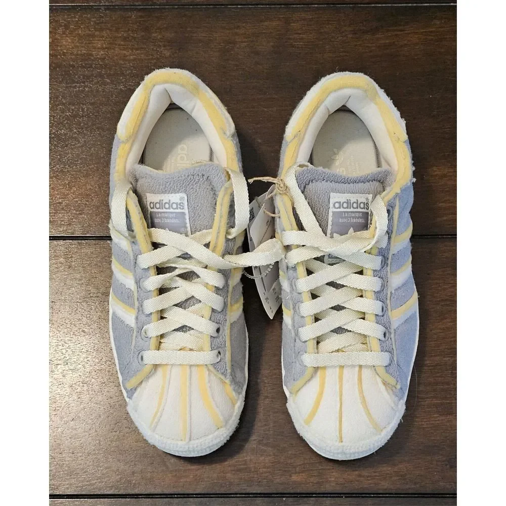 Adidas Cozy Superstar Sneakers Men's Size 4 Sherpa Athletic Shoes Women's Size 6